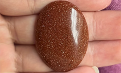 Pandantiv de piatra soarelui bleomarin oval